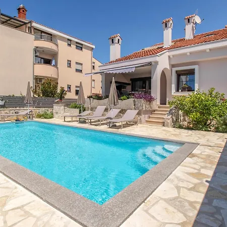 Beautiful In Vikendica Zadar