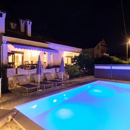 Beautiful In Vikendica Zadar