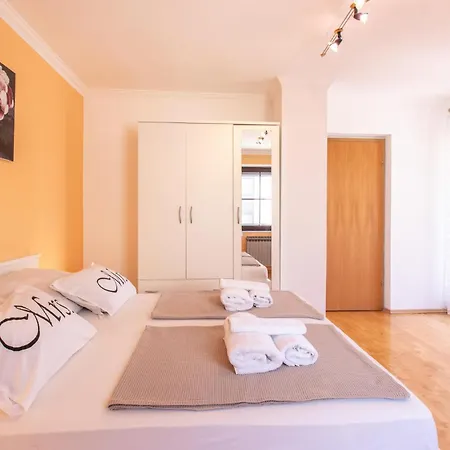 Vikendica Beautiful In